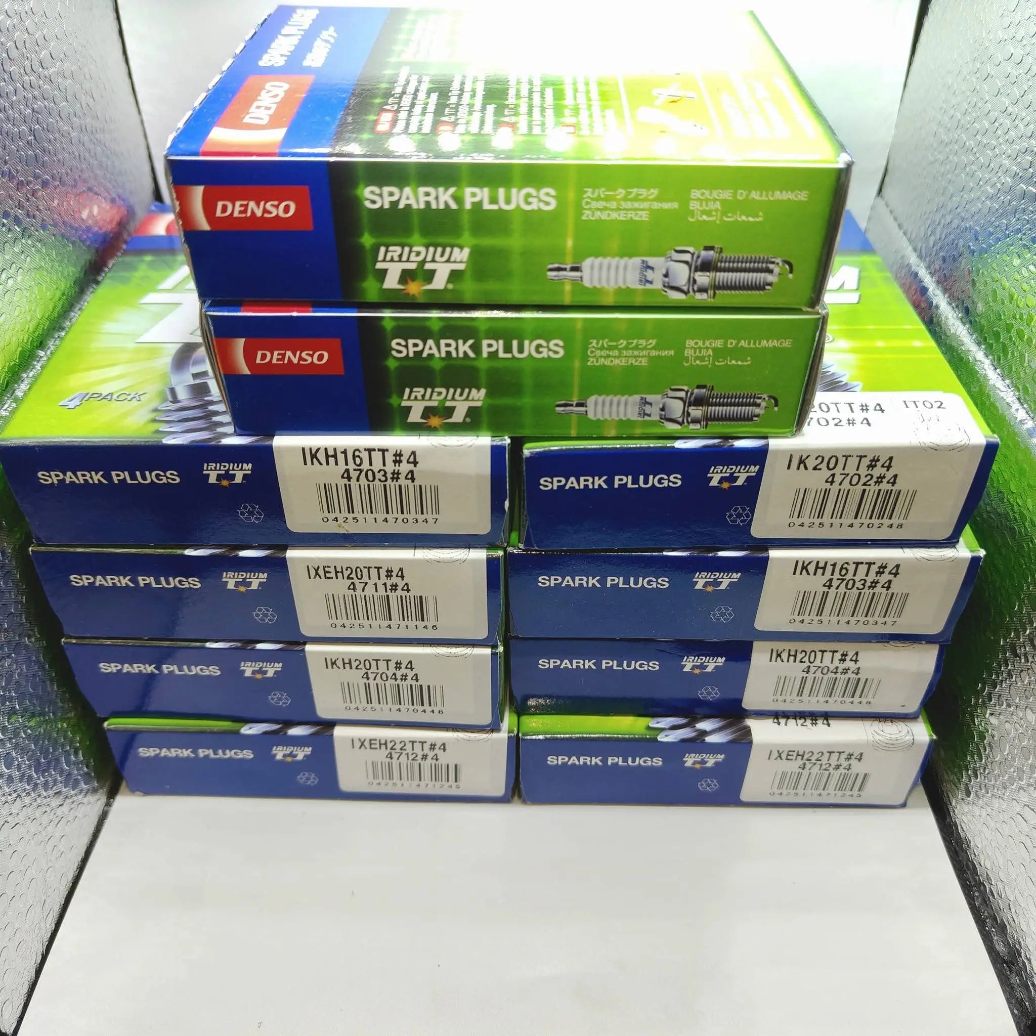 ឡាន, ប៊ូហ្ស៊ី  / Car Spark Plug
