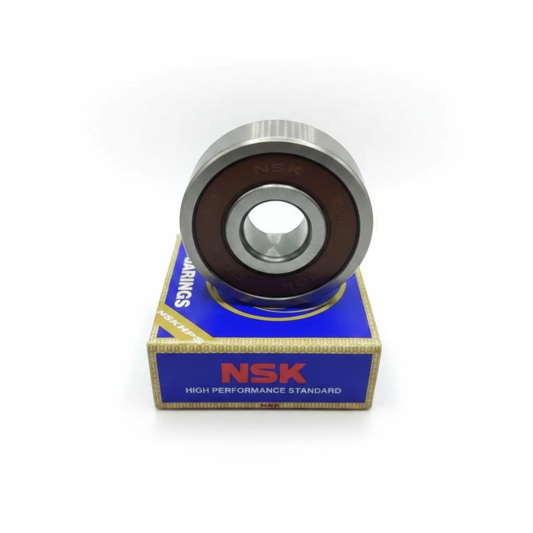BANQIU Cambodia Co.,Ltd. 出售的 NSK 6201 和 6301 高性能摩托车钢制滚珠轴承，配有原装蓝色包装盒